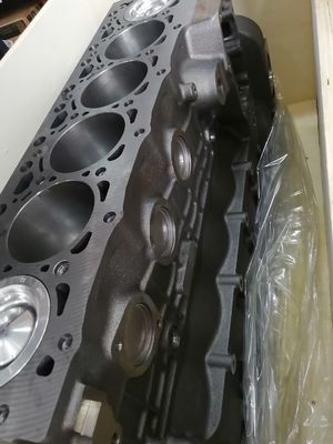 6754-21-1310 6754-21-1017 s6d107 qsb6.7 zestaw bloków cylindrowych dla KOMATSU CUMMINS pc200-8 R225-9China Nowa wysoka jakość